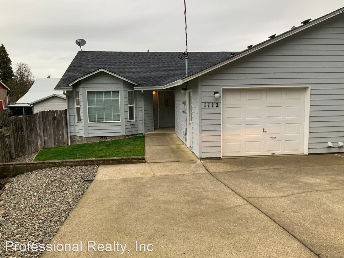 Foto principal - 1102 Military Ave