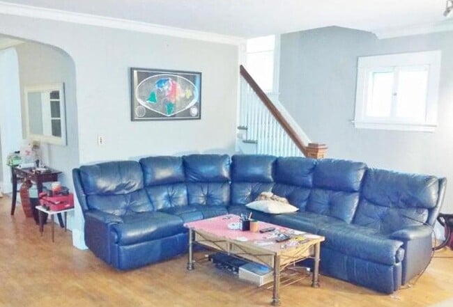 Foto del edificio - 951 18th Ave SE