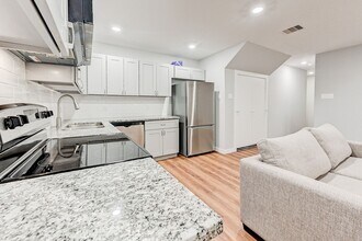 Building Photo - 1017 North Ln