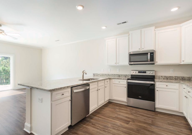 Foto del edificio - 6913 Eddy Point Ln