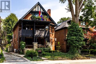 Building Photo - 321 Palmerston Blvd