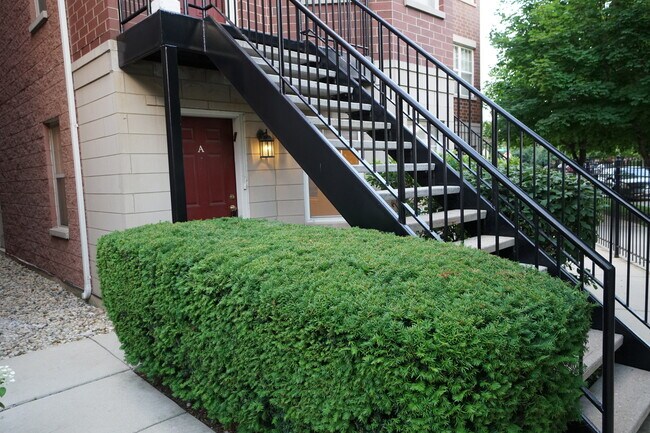 Building Photo - 1103 N Crosby St
