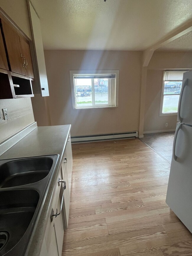 Foto del edificio - 3 bedroom 2 bathroom house