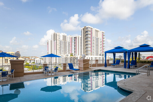 Foto del edificio - Green House Dadeland