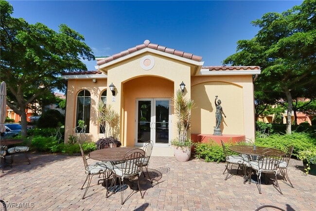 Building Photo - 8601 Piazza Del Lago Cir