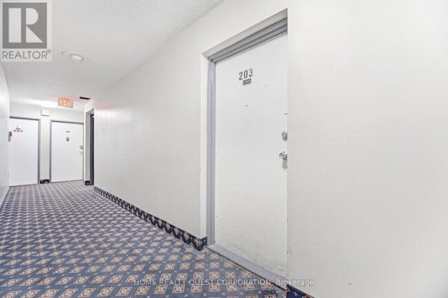 Building Photo - 45 Silverstone Dr