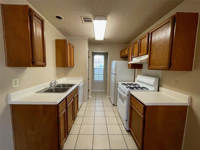 Building Photo - 8117 West Gate Blvd