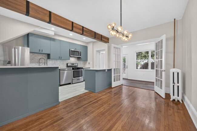 Foto del edificio - 745 Irving St NW