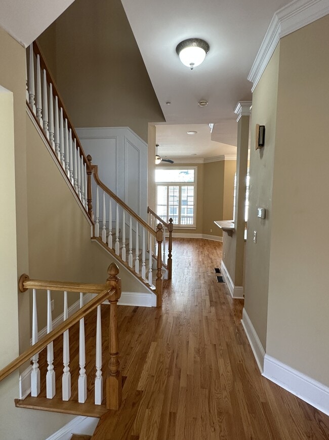 Building Photo - 1041 Emory Parc Pl