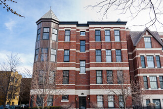 Building Photo - 1449 N Wicker Park Ave