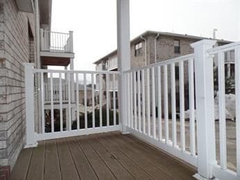 Foto del edificio - 24 Kenmar Dr