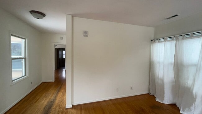 Building Photo - 5944-5948 NE 30th Ave