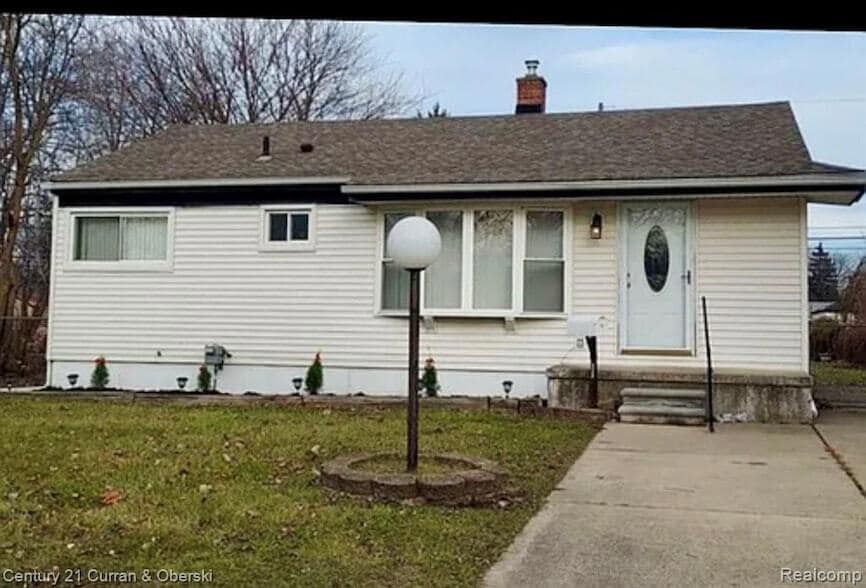 Photo - 32200 Fairchild Street Unit