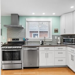 Foto del edificio - 317 E Homer St