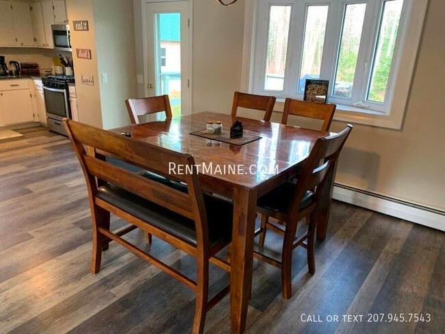 Building Photo - 5 Spencer St