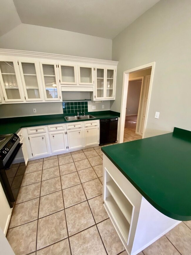 Building Photo - 3/2 for rent in Highland Ridge of Madison!