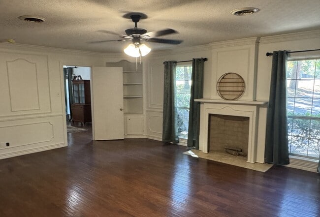 Foto del edificio - 2962 Mockingbird Ln