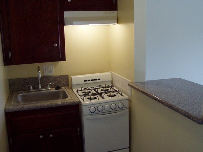 Cocina - 16925 Prairie Ave