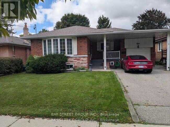 Photo du bâtiment - 8 Storey Crescent