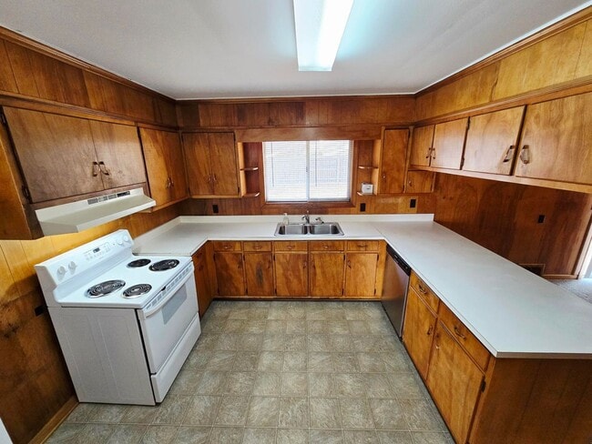 Foto del edificio - 3261 Alamance Rd