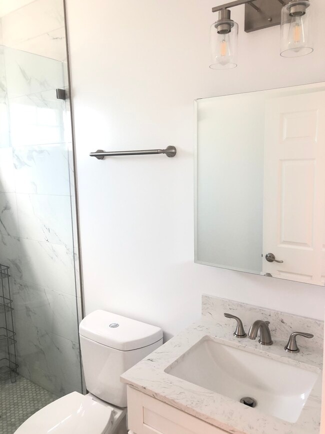 Building Photo - 825 S Sunset Canyon Dr