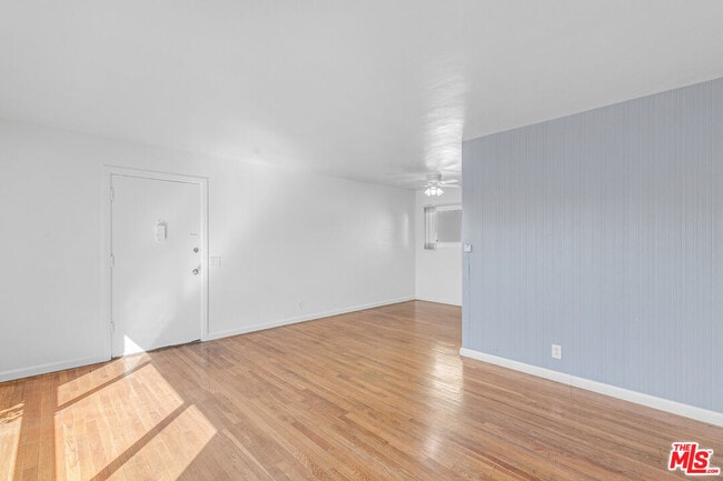 Foto del edificio - 1210 N New Hampshire Ave