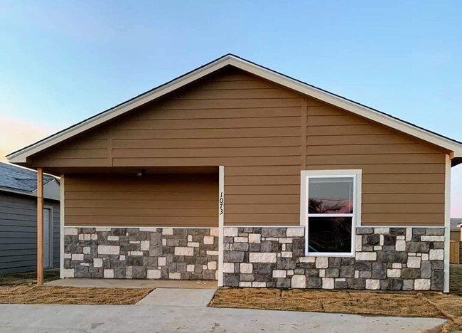 Foto del edificio - 610 Hughie Long Rd