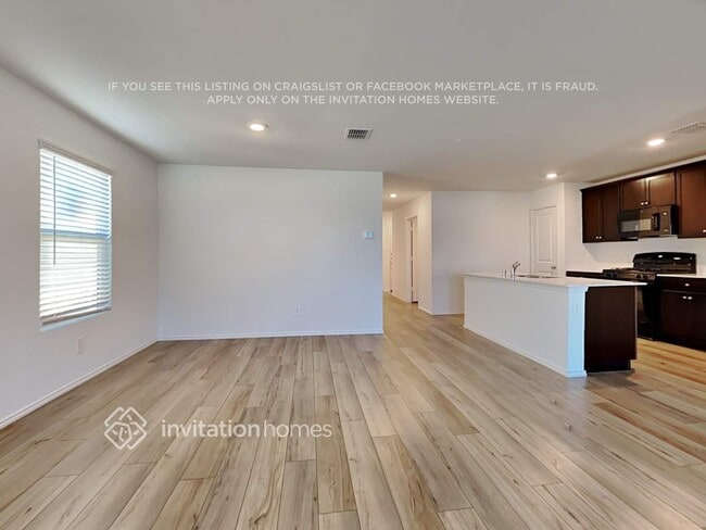 Building Photo - 464 Frio Pass Trl