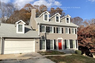 Building Photo - 6412 Phillips Pl