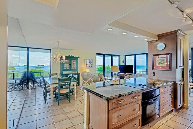 Foto del edificio - 5550 N Ocean Dr