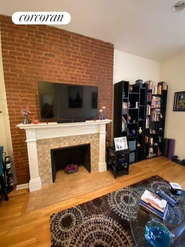 Primary Photo - 156 W 75th St