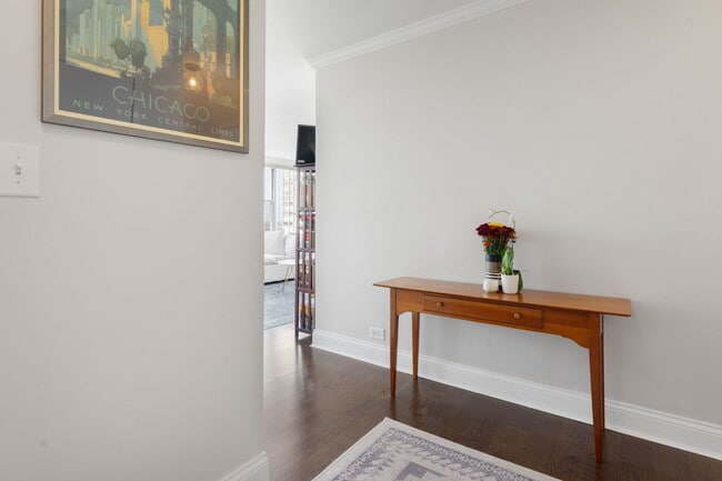 Foto del edificio - 3900 N Lake Shore Dr