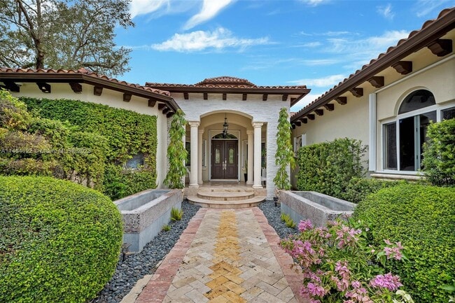 Building Photo - 13400 SW 83rd Ave