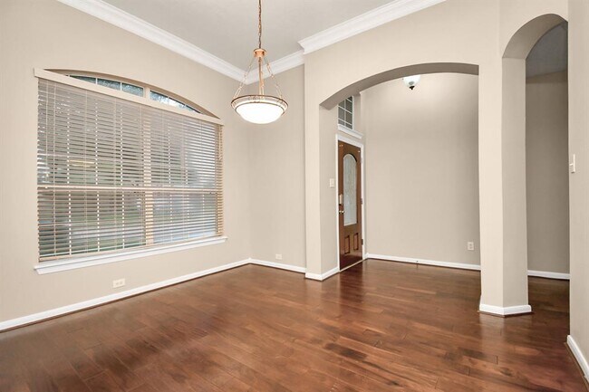 Foto del edificio - 5035 Logans Landing Ln