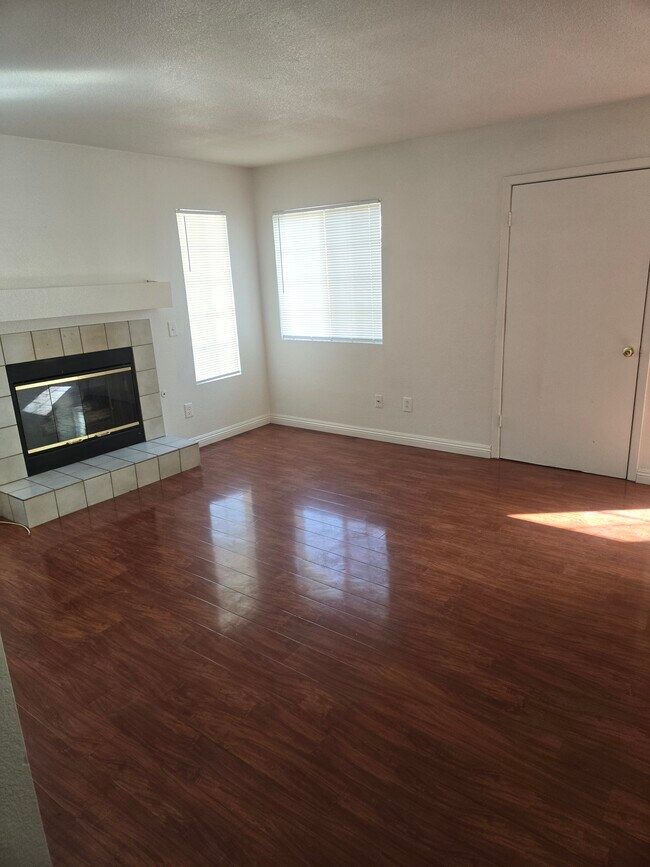 Foto del edificio - 4659 Krissylouise Way