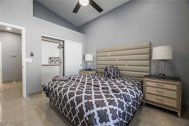 Foto del edificio - 1400 Castle Crest Dr