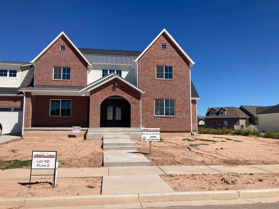 Foto principal - 970 W Torrey Pnes Dr