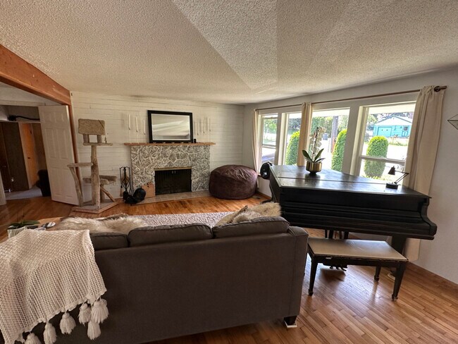 Foto del edificio - 2623 80th St E