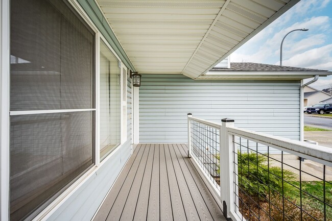 Foto del edificio - MOVE-IN SPECIAL! Bright & Spacious 4-Bedroom Home in One of Pullman’s Most Desirable Neighborhoods