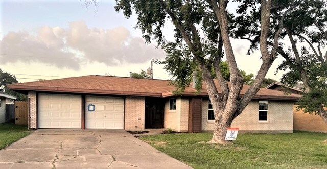 Primary Photo - 217 Broadway Blvd