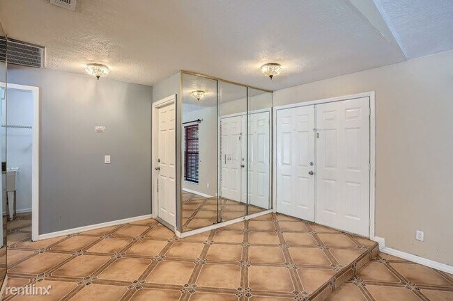 Foto del edificio - 4 br, 3 bath House - 1742 Shady Leaf Drive
