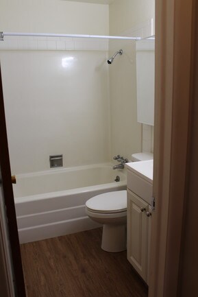 Foto del edificio - 2412 Clearview Ave