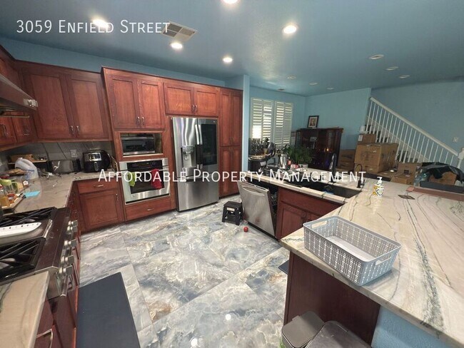 Foto del edificio - 3059 Enfield St