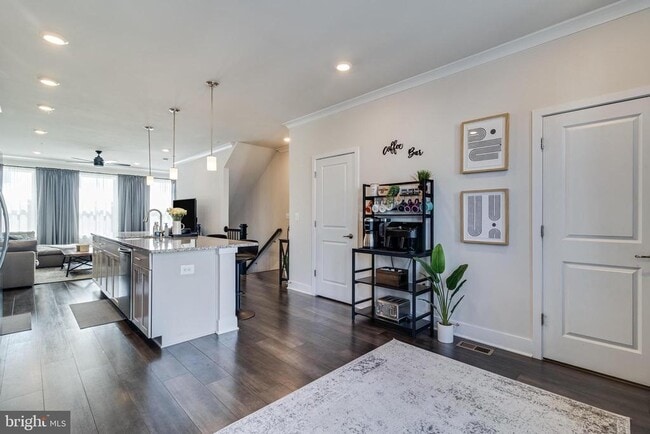 Building Photo - 5921 Kate Chopin Pl