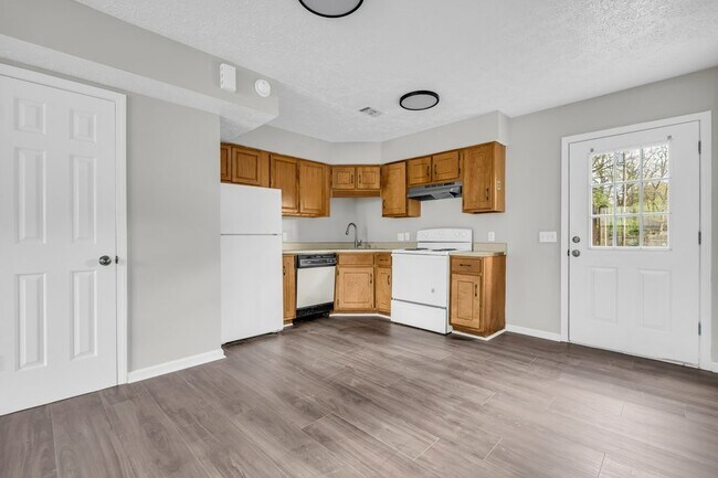 Foto del edificio - 456 W Broad St