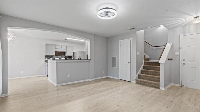 Foto del edificio - 8219 Fuqua Gardens Dr