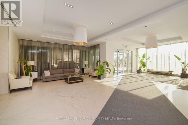 Building Photo - 1928 Lake Shore Blvd W