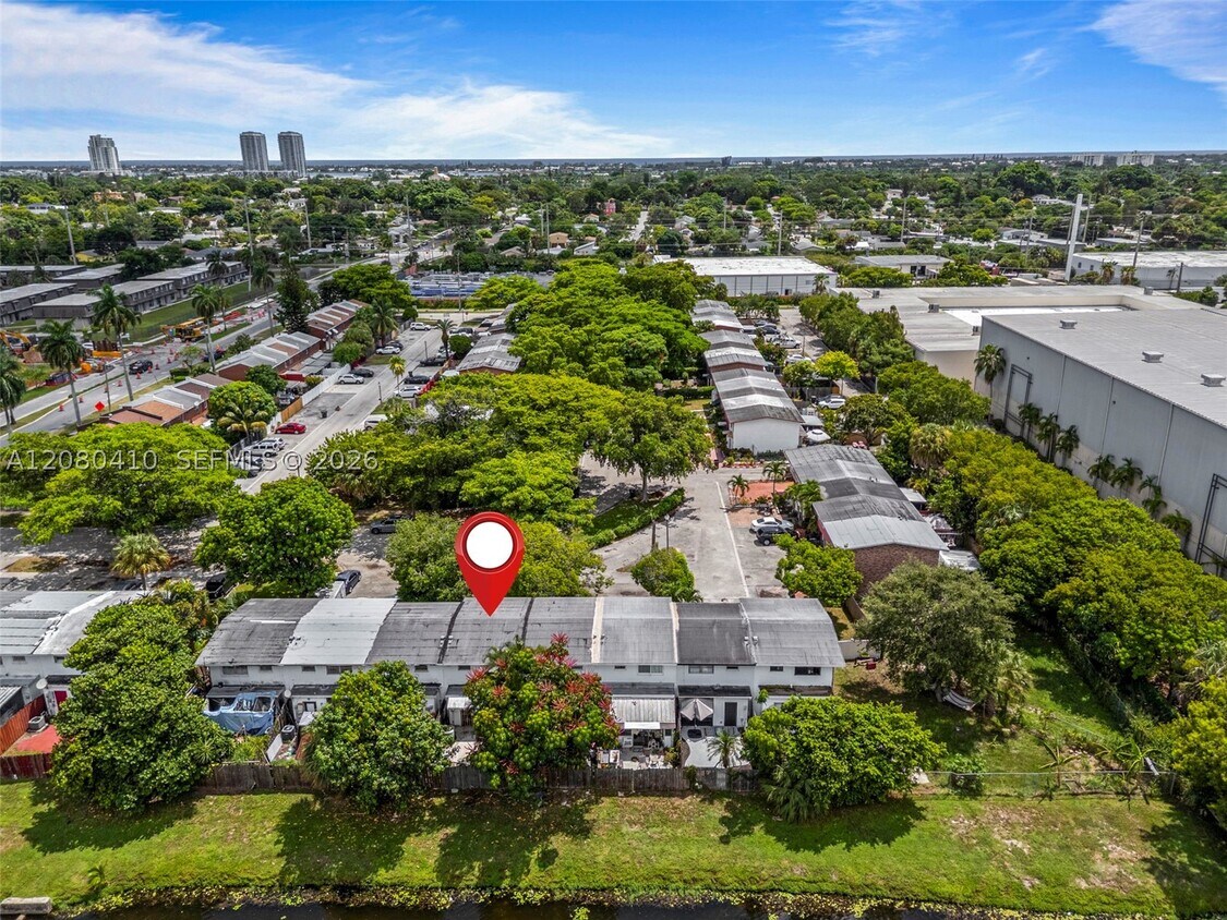 Foto del edificio - 3609 Townhouse Ct