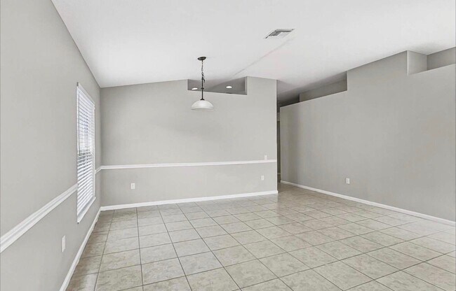 Foto del edificio - 30237 Glenham Ct