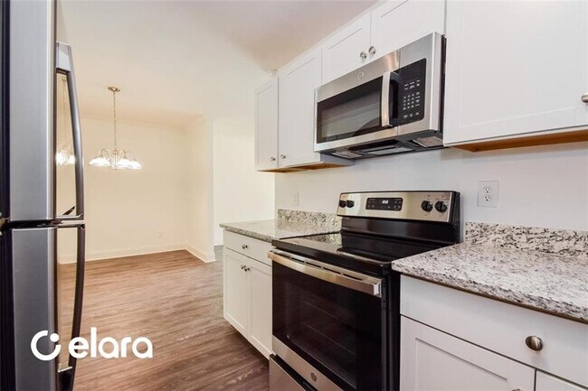 Building Photo - 6804 Westfield Dr